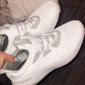 Women’s Alphabounce AMS W running shoe